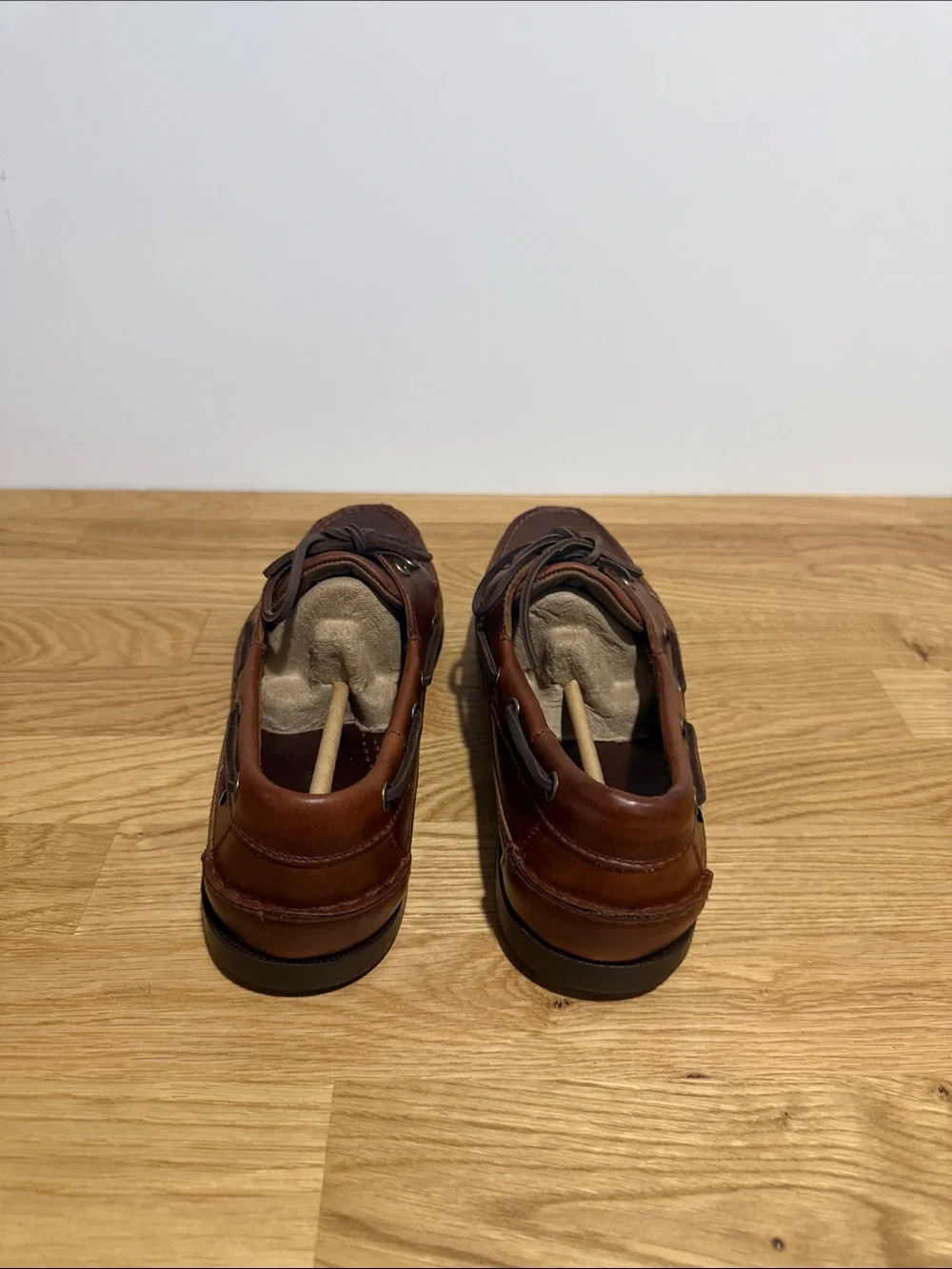 Brand new size 9 Sebago Men's Chestnut Brown Leather Boat Shoes